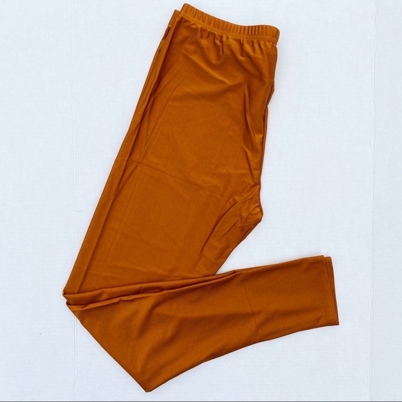 Terra Cotta Shiny liquid legging NWT - Picture 2 of 3